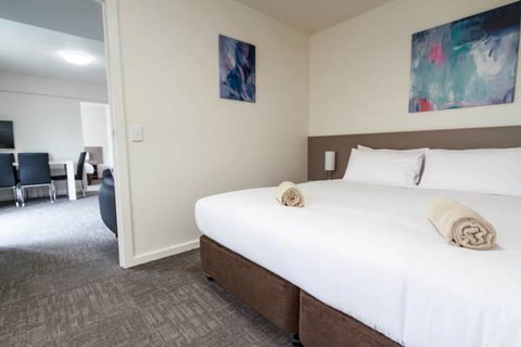 Adina Place Motel Apartments - Accommodation Directory 7
