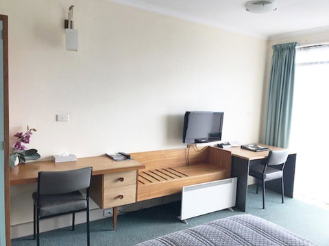The Waterfront Wynyard - Accommodation Directory 36