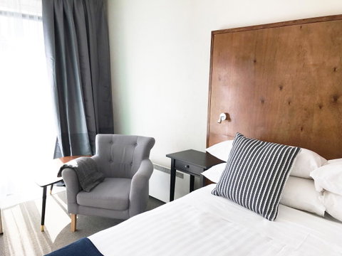 The Waterfront Wynyard - Accommodation Directory 25