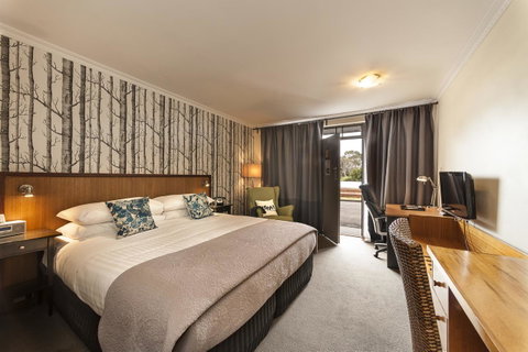 The Waterfront Wynyard - Accommodation Directory 0