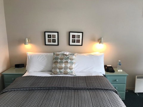 The Waterfront Wynyard - Accommodation Directory 29