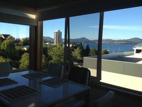 Reflections On The Bay - Accommodation Directory 8