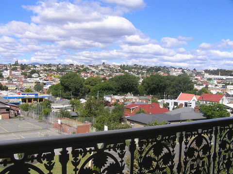 Auldington Hotel - Accommodation Directory 32