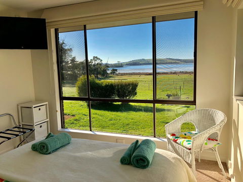 Pipe Clay Cottage - Accommodation Directory 1