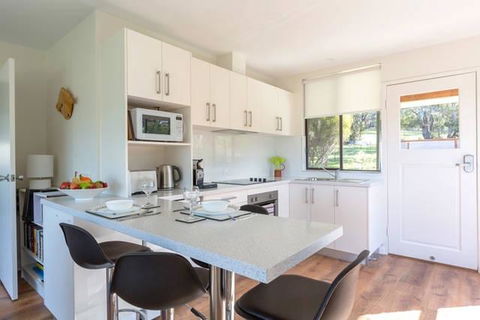 Pipe Clay Cottage - Accommodation Directory 42