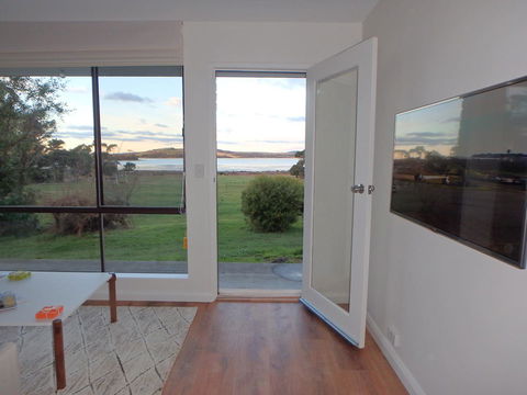 Pipe Clay Cottage - Accommodation Directory 36