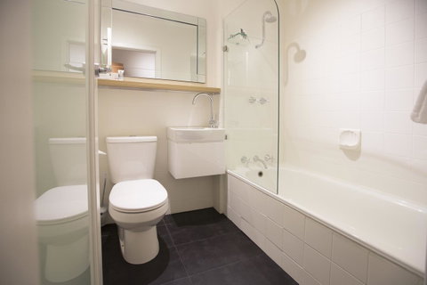 Hotel Launceston - Accommodation Directory 9