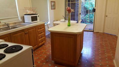 City Townhouse Walking Distance To City - Accommodation Directory 6