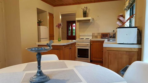 City Townhouse Walking Distance To City - Accommodation Directory 9