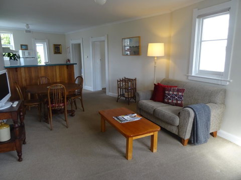 Highbury Apartments - Accommodation Directory 35