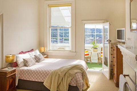 Highbury Apartments - Accommodation Directory 1