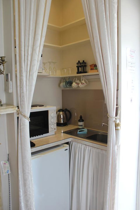 Alice\'s Cottages - Accommodation Directory 4