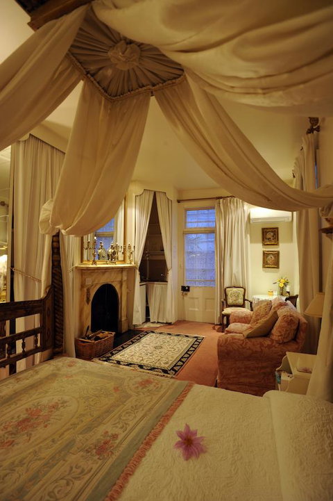 Alice\'s Cottages - Accommodation Directory 13