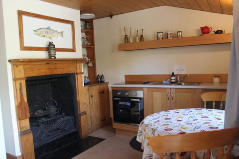 Alice\'s Cottages - Accommodation Directory 2