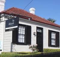 Alice's Cottages - Accommodation Directory