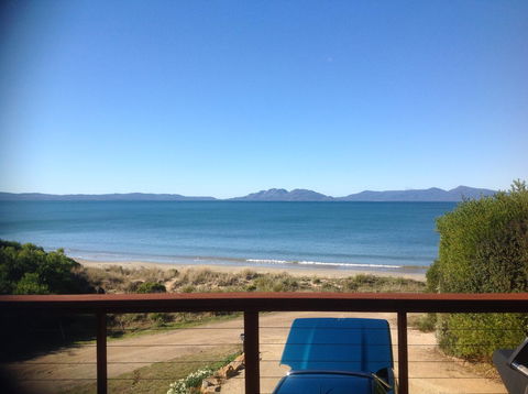 Swansea Beach House Oceanfront - Accommodation Directory 0