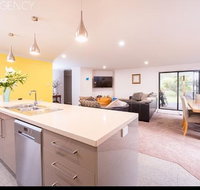 Euphoria House - Accommodation Directory
