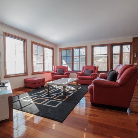 Cod Rock Point - Accommodation Directory 8