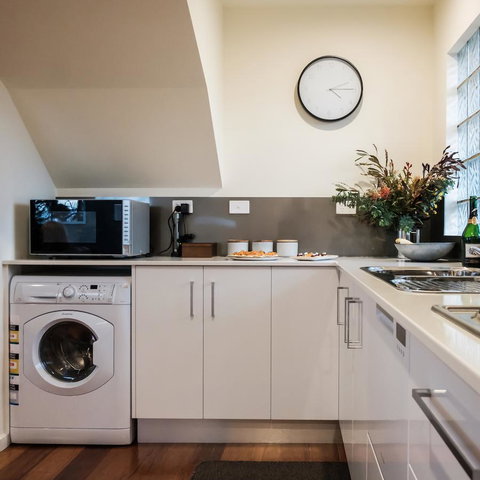 Cod Rock Point - Accommodation Directory 22