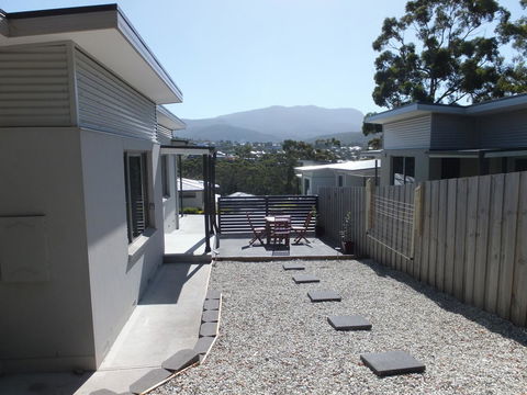 Hobart Villa - Accommodation Directory 13