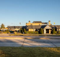 New England Motor Lodge - Accommodation Directory