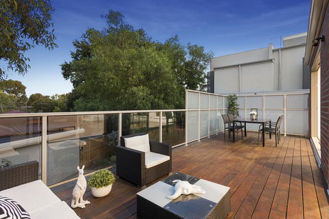 NEW Inner Melb Luxury Modern Grand Holiday House - Great Location, Wifi, Parking - Accommodation Directory 2