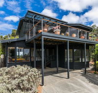 NICHE ON NOBLE - Ever Changing Vista - Accommodation Directory