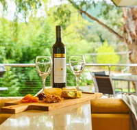 No.6 - Luxury Private Haven in the Heart of Bright - Accommodation Directory