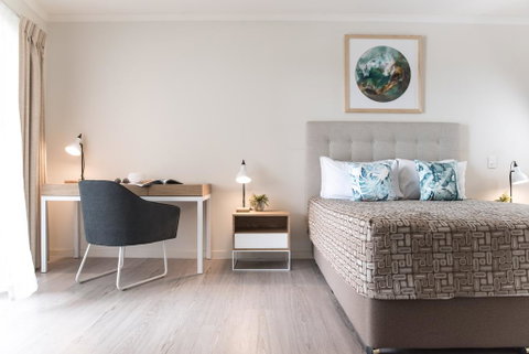 Noosa Heads Motel - Accommodation Directory 0