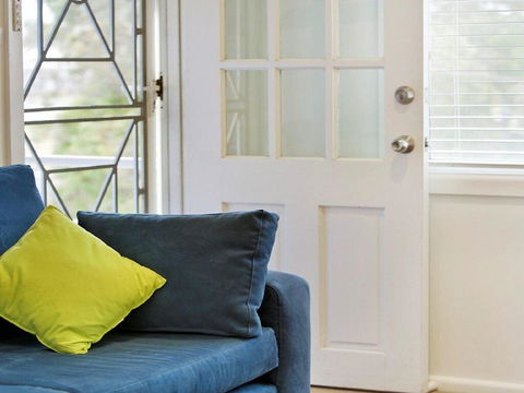 Ocean Blue Apartment Three - Apartment On 2nd Level - Accommodation Directory 1