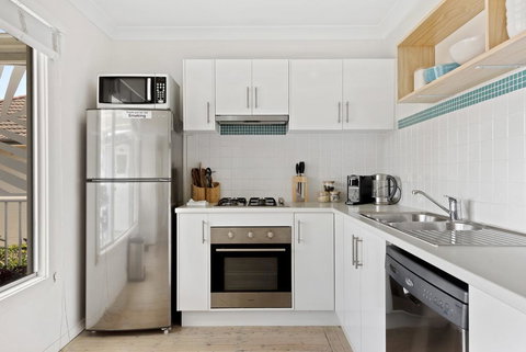 Ocean Breeze - Accommodation Directory 1