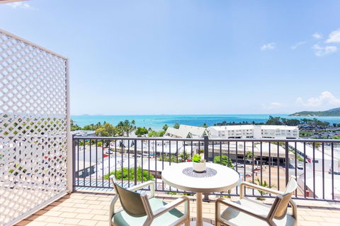 OCEAN VIEWS 10A - Accommodation Directory 0