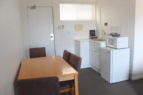 Oceanside Hawks Nest - Accommodation Directory 2