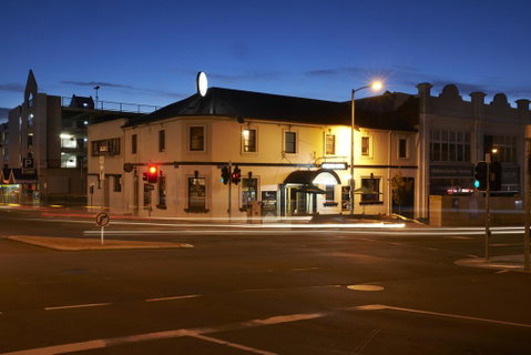 Okeefes Hotel Backpackers - Accommodation Directory 0