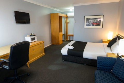 Old Maitland Inn - Accommodation Directory 3