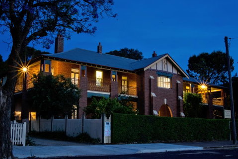 Old Parkes Convent - Accommodation Directory 0