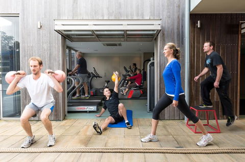 ONE LEVEL AT BROADBEACH RESORT - Accommodation Directory 2