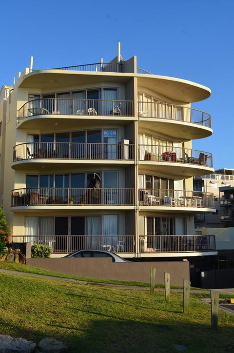 Pandanus Shores Kings Beach - Accommodation Directory 3
