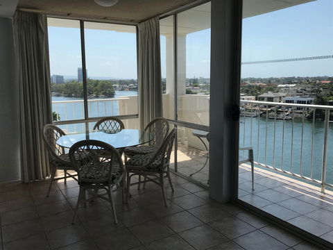 Panorama Tower Riverfront Apartments - Accommodation Directory 3