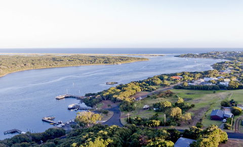 Paradise View - Accommodation Directory 0