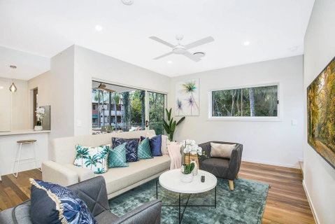 Park Avenue Townhouse Retreat Brisbane Sleeps 10 - Accommodation Directory 3