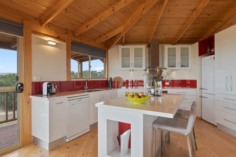 Peace & Plenty - Accommodation Directory 3