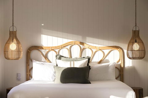 Pebbly Beach Escape - Accommodation Directory 2