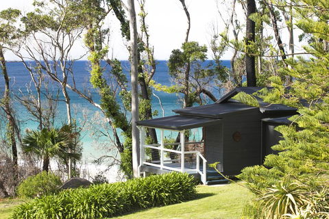Pebbly Beach Escape - Accommodation Directory 1