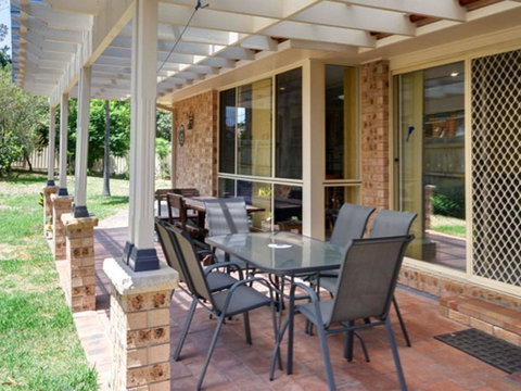Pet Friendly - SeaWest - Accommodation Directory 2