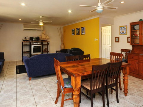 Pet Friendly - SeaWest - Accommodation Directory 1