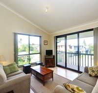Pet Friendly on Pelican - Close to Myall River - Accommodation Directory