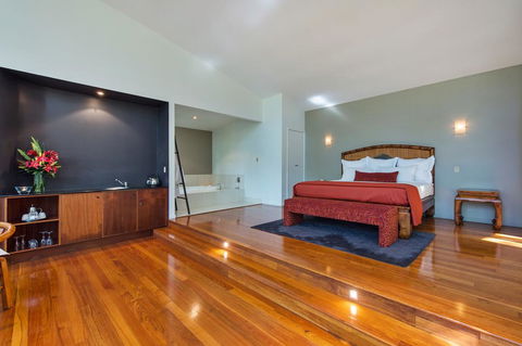 Pethers Rainforest Retreat - Accommodation Directory 3
