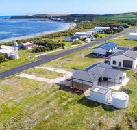 Plovers Rest at Cape Douglas - Accommodation Directory