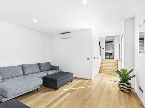 POINT BREAK , NEW LISTING 2019,  - Accommodation Directory 3